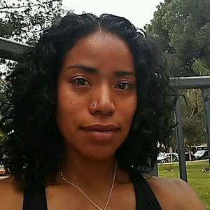 Meet your Posher, Lesslie